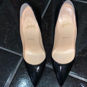 Reposh Christian Louboutin
